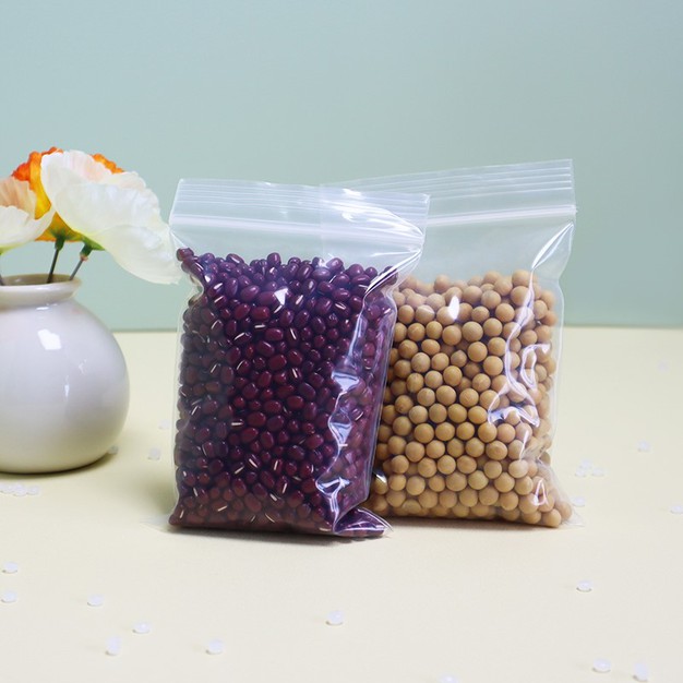 White ziplock bag White ziplock bag